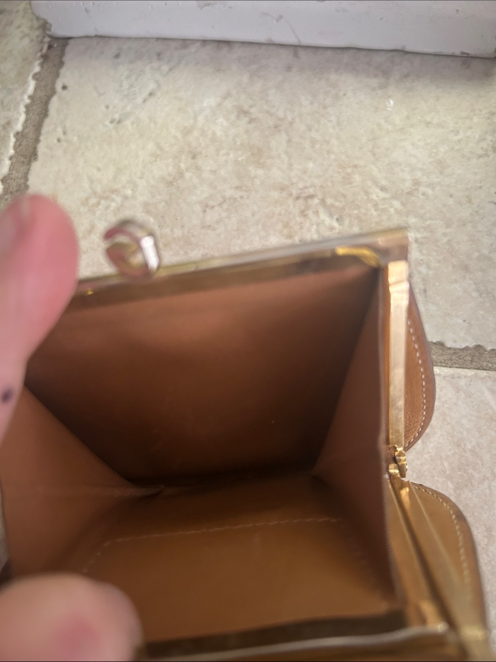 Gucci Brown/Tan Monogram Kiss-Lock Coin Purse - Picture 5 of 6